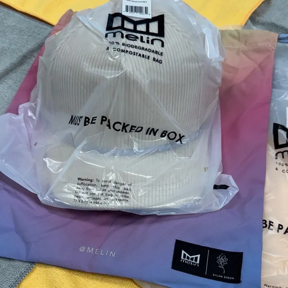 Melin Classic “Dylan Efron” Cream Corduroy Hat with Cinch Bag - Picture 1 of 15